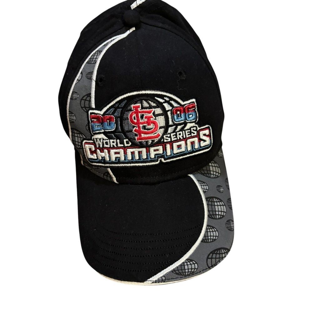 St Louis Cardinals  New Era  2006 World Series Champions Hat Black Silver‎